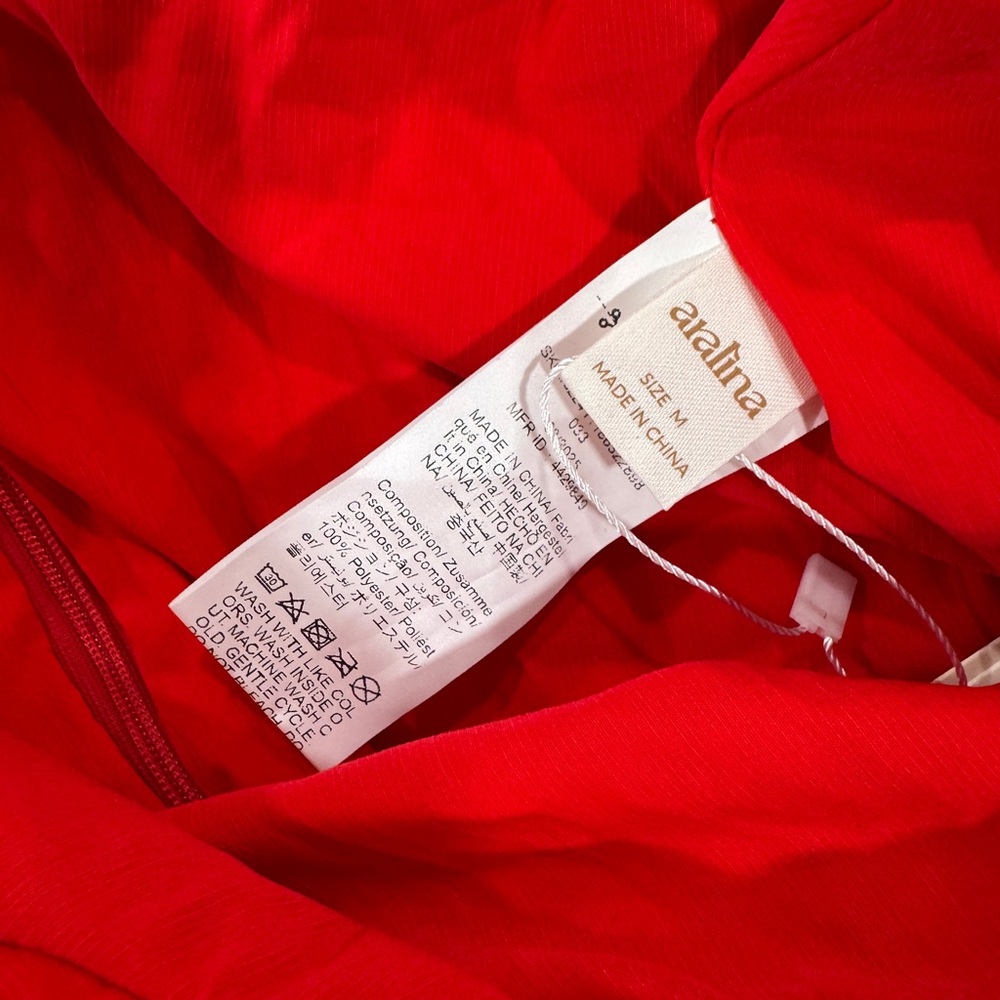 Red Sleeveless Blouse - Picture 8 of 11